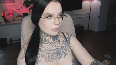 atomic_ketchup_ live cam on Cam4