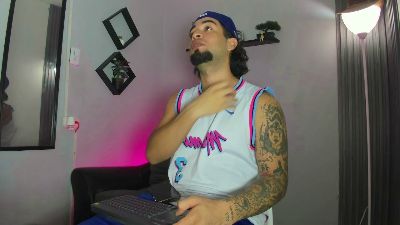 atreus_1 live cam on Cam4