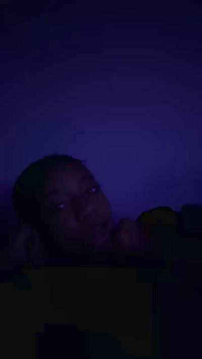 Webcam donna dal vivo da Stati Uniti con aujedimond