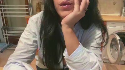 auri5hot live cam on Cam4