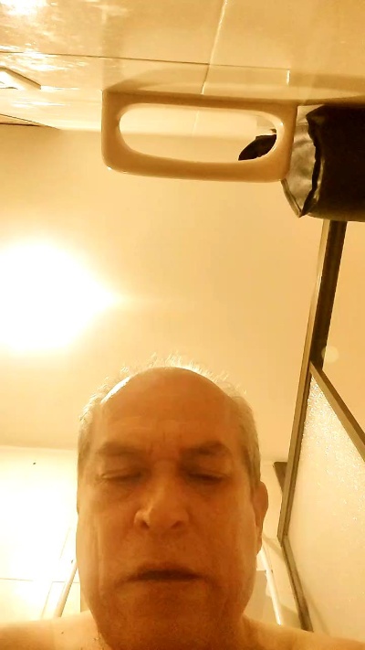 avergalindo live cam on Cam4