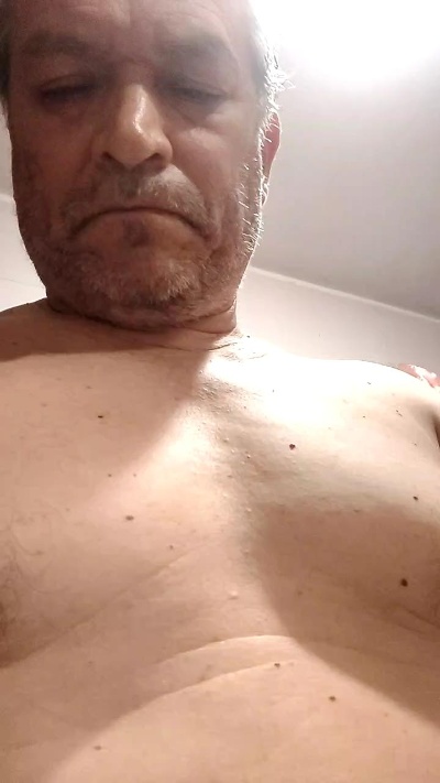 avergalindo live cam on Cam4