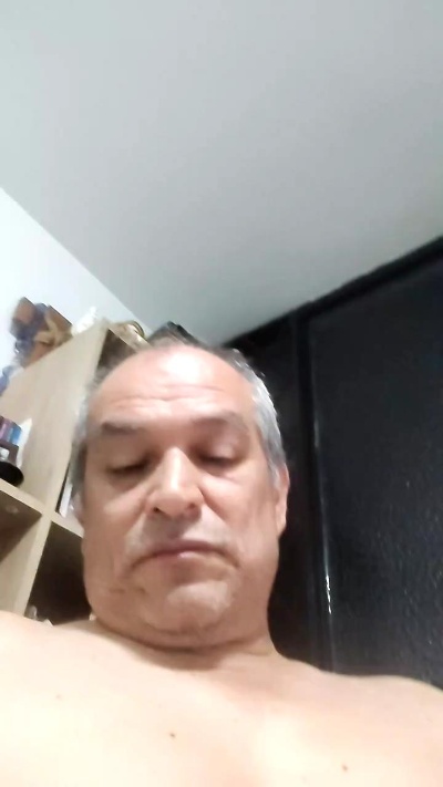 avergalindo live cam on Cam4