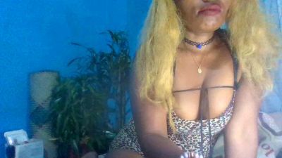 avrilas live cam on Cam4