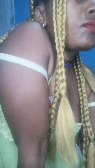 avrilas live cam on Cam4