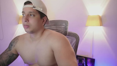axel_appolo live cam on Cam4