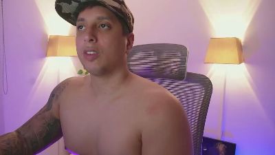 axel_appolo live cam on Cam4