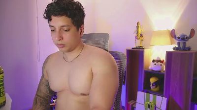 axel_appolo live cam on Cam4