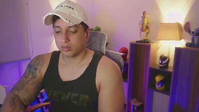 axel_appolo live cam on Cam4