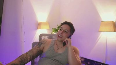 axel_appolo live cam on Cam4