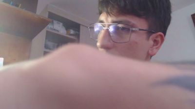 axel_serra live cam on Cam4