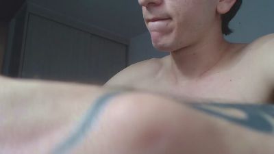 axel_serra live cam on Cam4