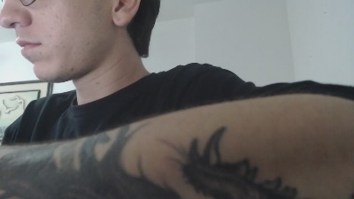 axel_serra live cam on Cam4