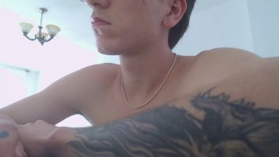 axel_serra live cam on Cam4