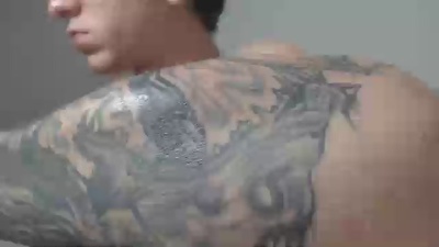 axel_serra live cam on Cam4