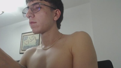 axel_serra live cam on Cam4