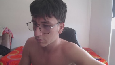 axel_serra live cam on Cam4