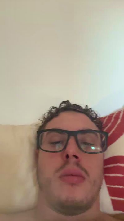 axelfoley234 live cam on Cam4