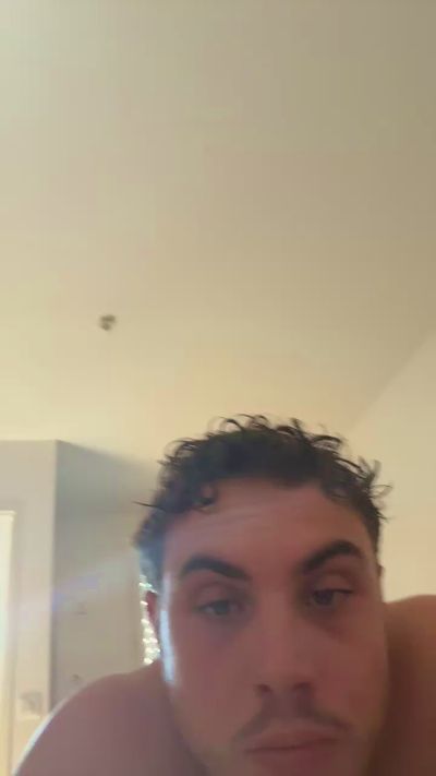 axelfoley234 live cam on Cam4
