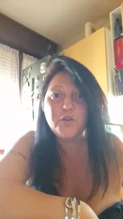 axell58 live cam on Cam4