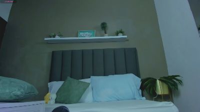 ayla33_ live cam on Cam4