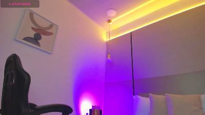ayla33_ live cam on Cam4