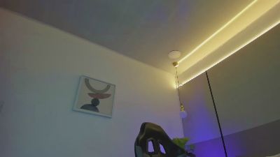 ayla33_ live cam on Cam4
