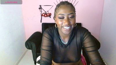 aylany_brunett live cam on Cam4