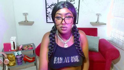 aylany_brunett live cam on Cam4