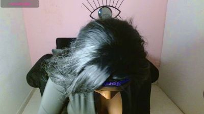 aylany_brunett live cam on Cam4