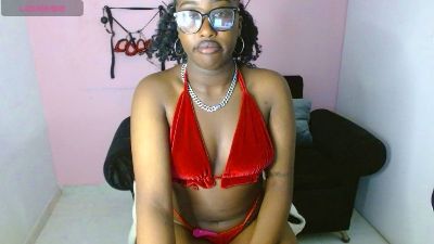 aylany_brunett live cam on Cam4