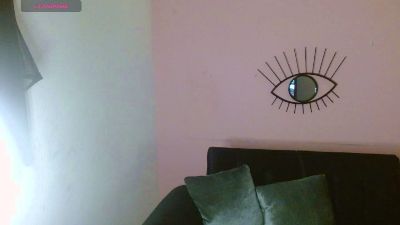 aylany_brunett live cam on Cam4