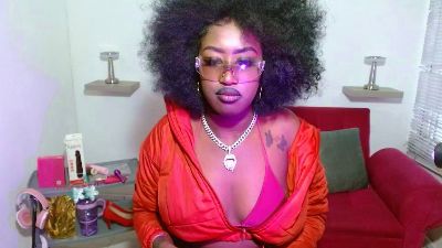 aylany_brunett live cam on Cam4
