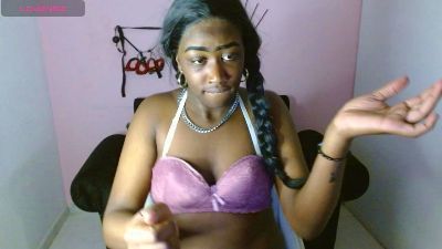 aylany_brunett live cam on Cam4