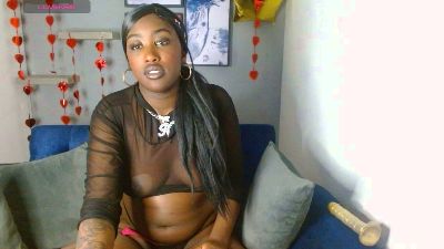 aylany_brunett live cam on Cam4