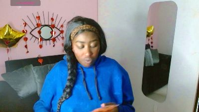 aylany_brunett live cam on Cam4