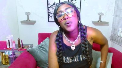aylany_brunett live cam on Cam4