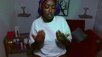 aylany_brunett live cam on Cam4