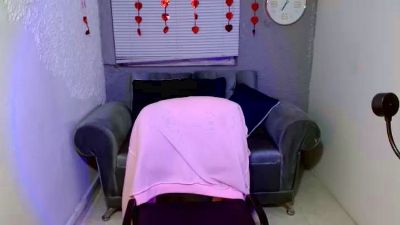 aylany_brunett live cam on Cam4