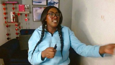 aylany_brunett live cam on Cam4
