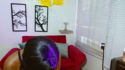 aylany_brunett live cam on Cam4