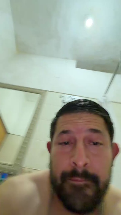 azari92 live cam on Cam4