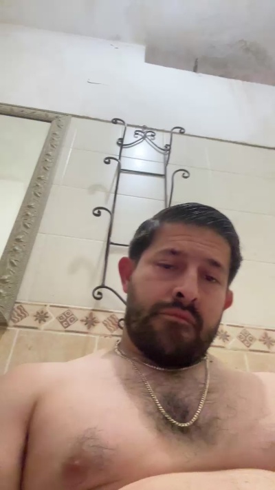 azari92 live cam on Cam4