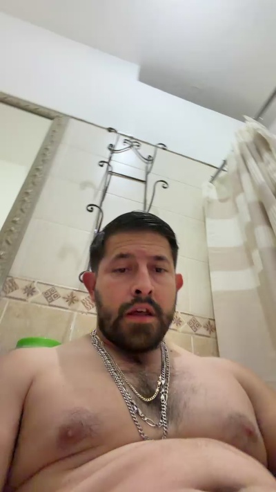 azari92 live cam on Cam4
