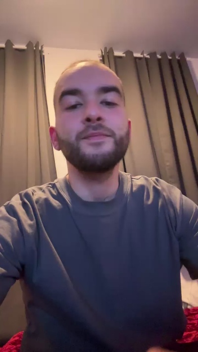 azizouxxx live cam on Cam4
