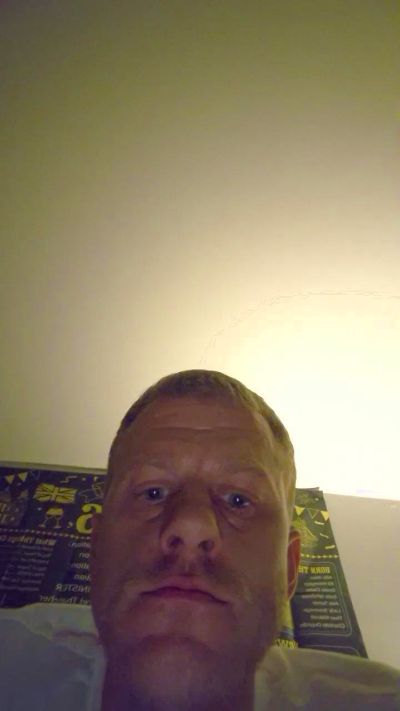 azzad86 live cam on Cam4