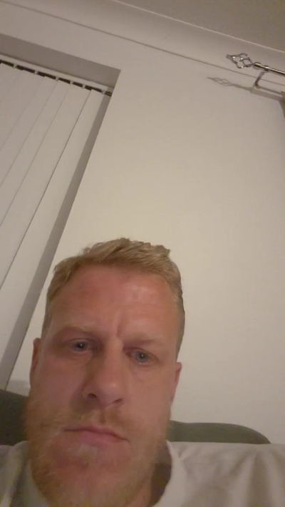 azzad86 live cam on Cam4
