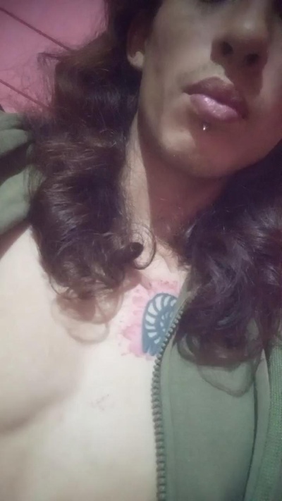b1gjhon live cam on Cam4