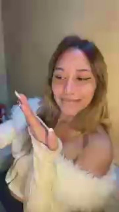 babychiara live cam on Cam4