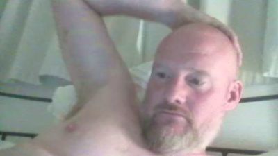 backandbored live cam on Cam4